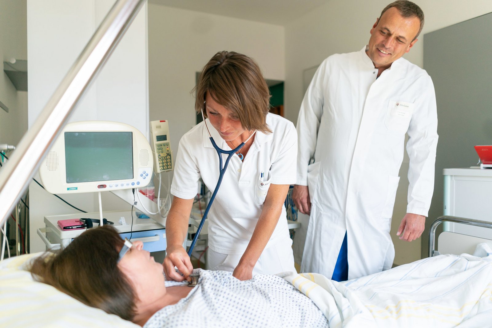 Ärztliche Untersuchung in der Klinik für Kardiologie